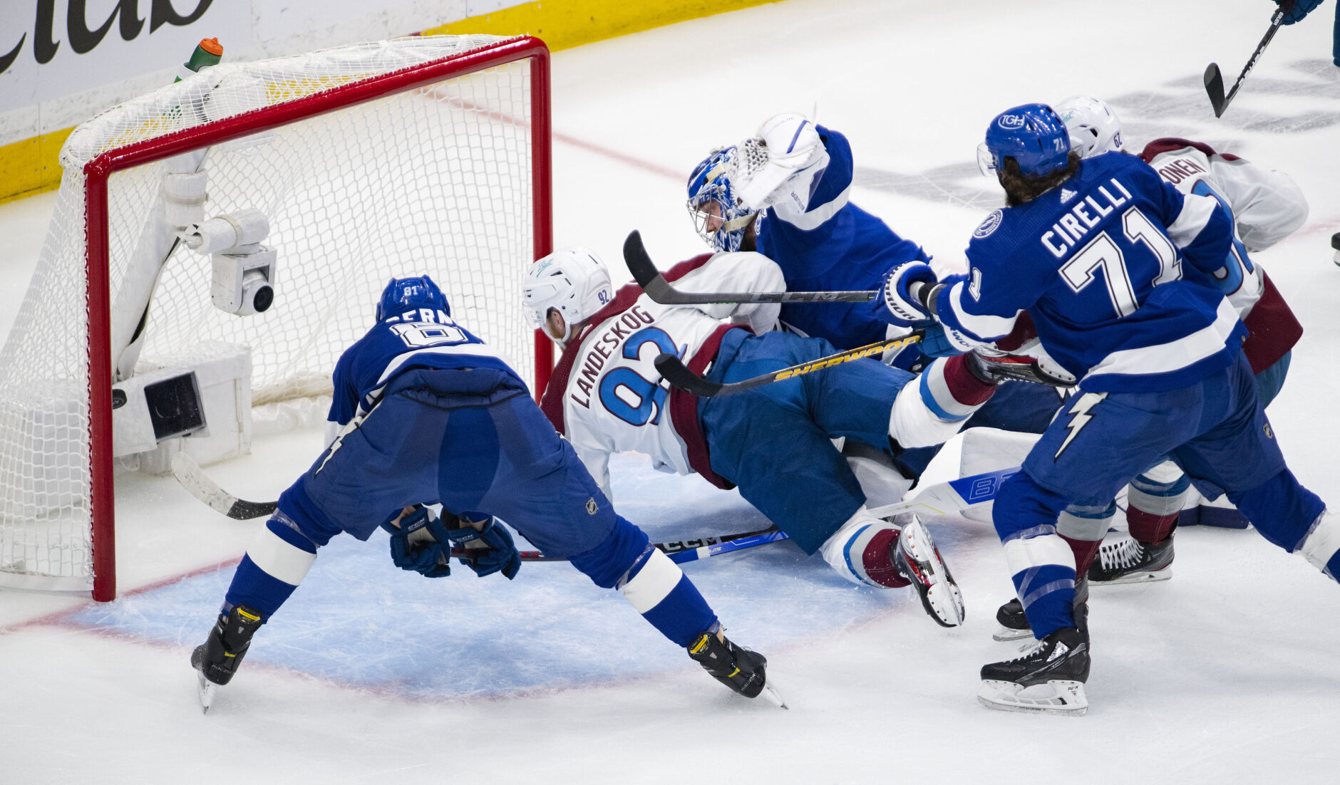 06_20_22 stanley cup 01035.jpg